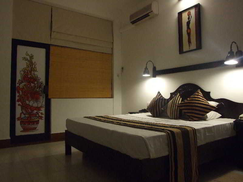 Kandyan Arts Residency Extérieur photo