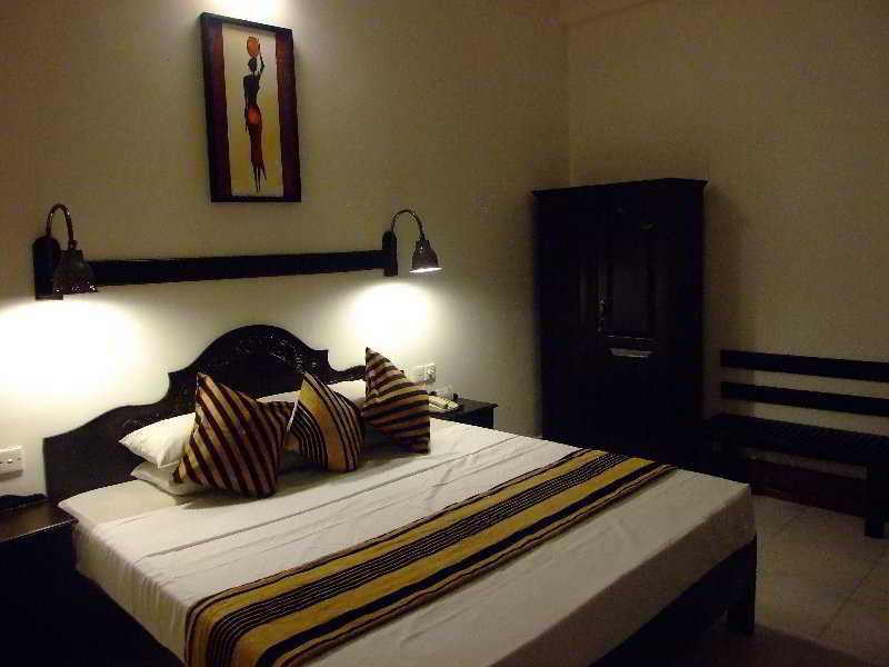Kandyan Arts Residency Extérieur photo